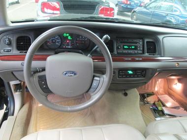 2011 Ford Crown Victoria LX