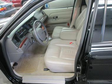 2011 Ford Crown Victoria LX