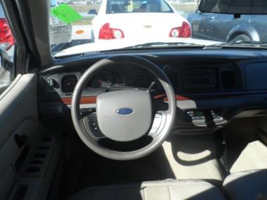 2011 Ford Crown Victoria LX