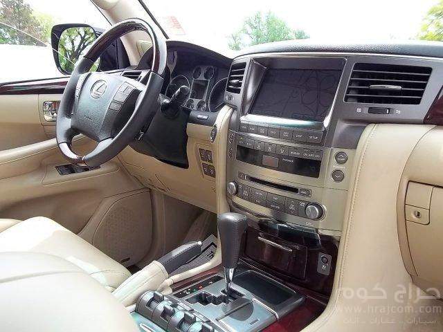EXPAT USED LEXUS LX 570 2013