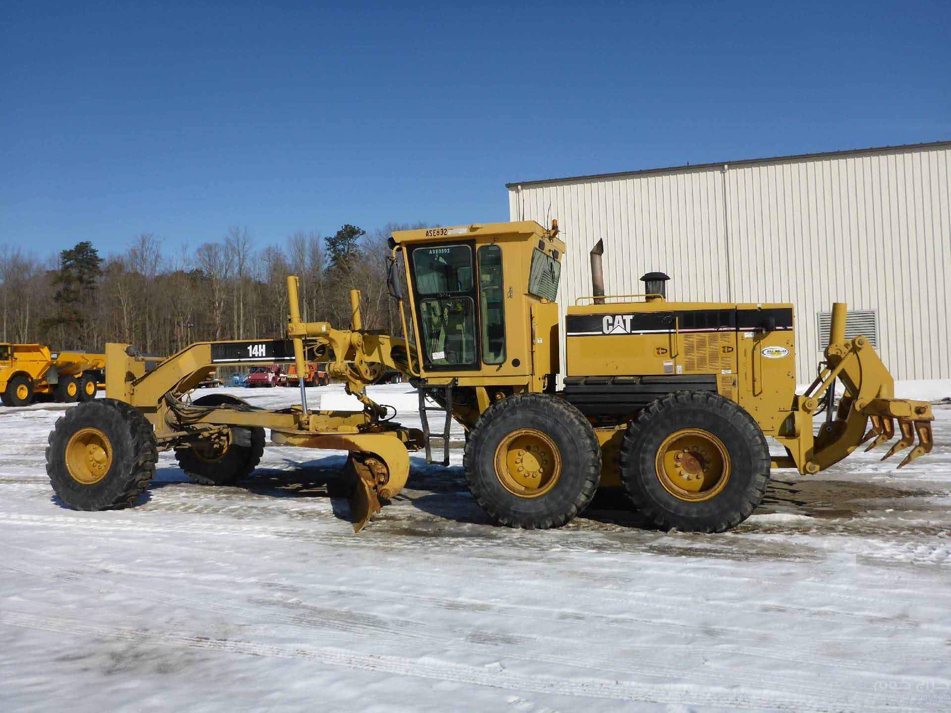 جريدر كاتربلر CAT موديل 2003 طراز 14H رقم القطعة 129