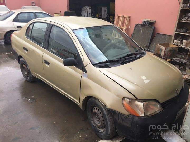 سيارة تويوتا ايكو موديل 2001 للبيع