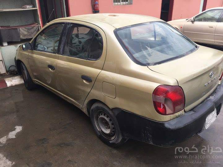 سيارة تويوتا ايكو موديل 2001 للبيع